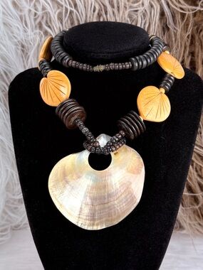 Vintage Shell Pendant Statement Necklace Natural Tone Beaded Design